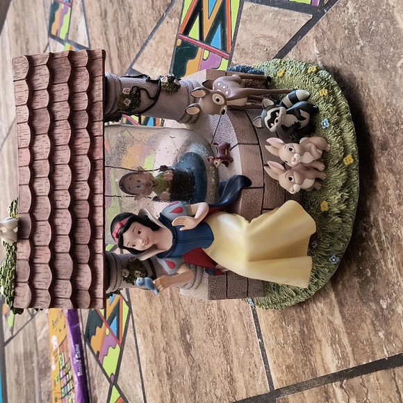 Other Disney Snow White Snow Globe Poshmark